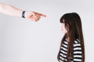 Ini yang Terjadi pada Otak Anak saat Orang Tua Membentaknya