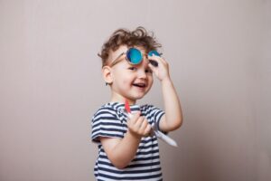 7 Karakter Unik Anak Kedua yang Perlu Moms Ketahui