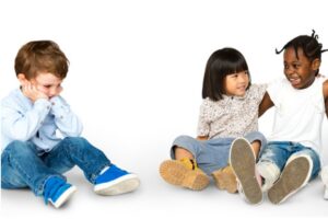 Moms, Ini yang Perlu Anda Lakukan saat Anak Sulit Berteman