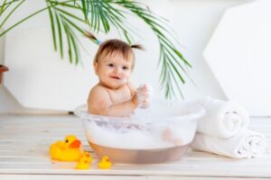 Rekomendasi Sabun Mandi yang Aman untuk Kulit Bayi Baru Lahir