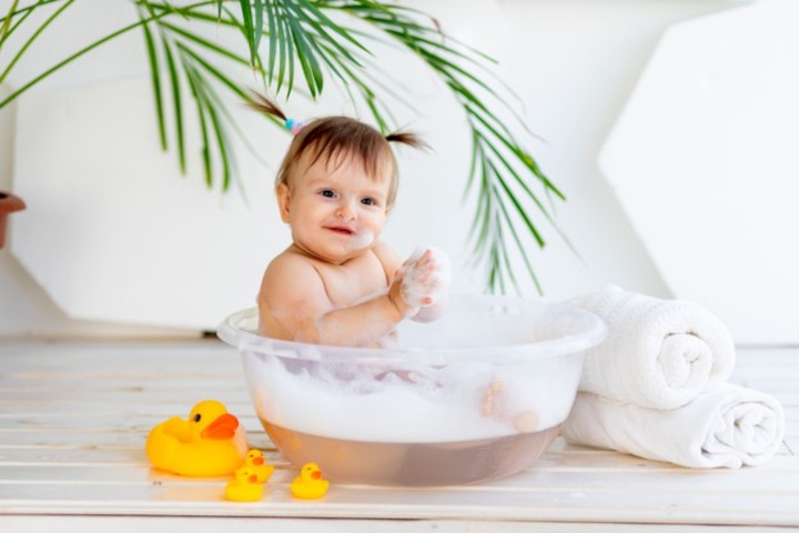 Rekomendasi Sabun Mandi yang Aman untuk Kulit Bayi Baru Lahir