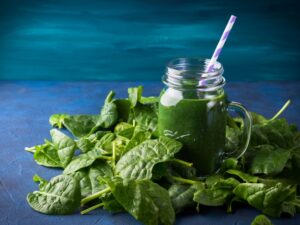 Kaya Nutrisi, Ini Manfaat Jus Bayam untuk Kesehatan