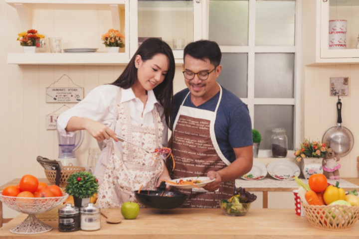 7 Ide Rayakan Valentine di Rumah dengan Pasangan saat Pandemi