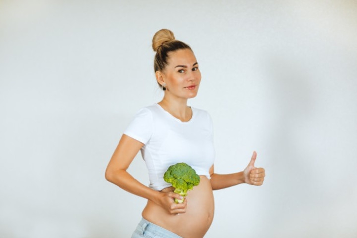 Bumil, Ketahui 9 Manfaat Konsumsi Brokoli Selama Kehamilan