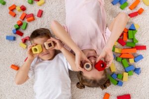 Mengenal Alat Permainan Edukatif untuk Stimulasi Anak