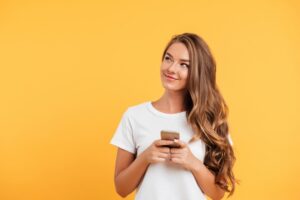 7 Tips Sexting dengan Pasangan yang Aman dan Menggairahkan