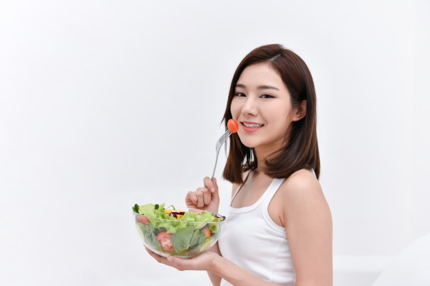 10 Makanan untuk Bantu Detoksifikasi Racun dalam Tubuh