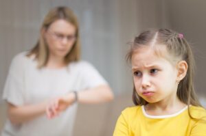 Bukan dengan Kekerasan, Ini Cara Inovatif Menghukum Anak