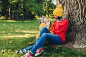 Trik Tepat agar Moms Lancar Berkomunikasi dengan Balita