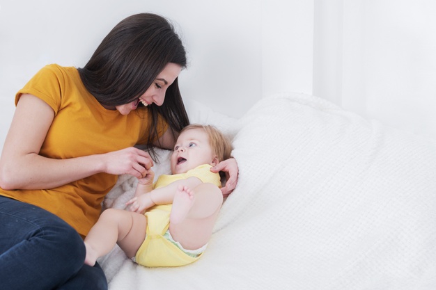 5 Aktivitas untuk Meningkatkan Keterampilan Kognitif Bayi