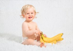 Bayi Juga Bisa Alergi Makan Pisang, Ini Tandanya, Moms!