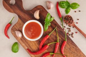 Suka Pedas, Moms? Cek Rekomendasi Saus Sambal Berikut Ini!