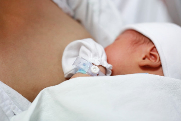 Ini Manfaat Inisiasi Menyusui Dini buat Ibu Baru Melahirkan
