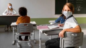 Tips Anti Cemas Melepas Anak saat Pembelajaran Tatap Muka