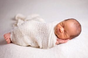 Potret Menggemaskan Anak Pertama Lesti Kejora dan Rizky Billar