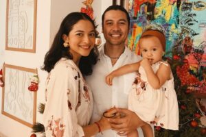 Potret Harmonis Keluarga Putri Marino, Pemeran Kinan di Layangan Putus