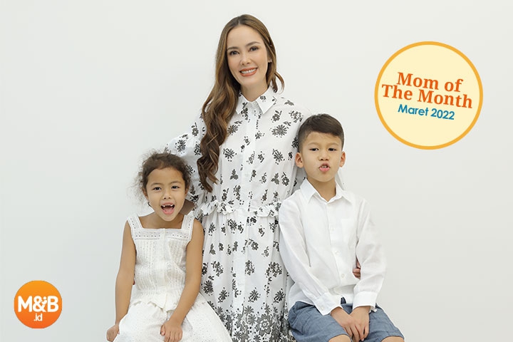 Mom of the Month: Cathy Sharon