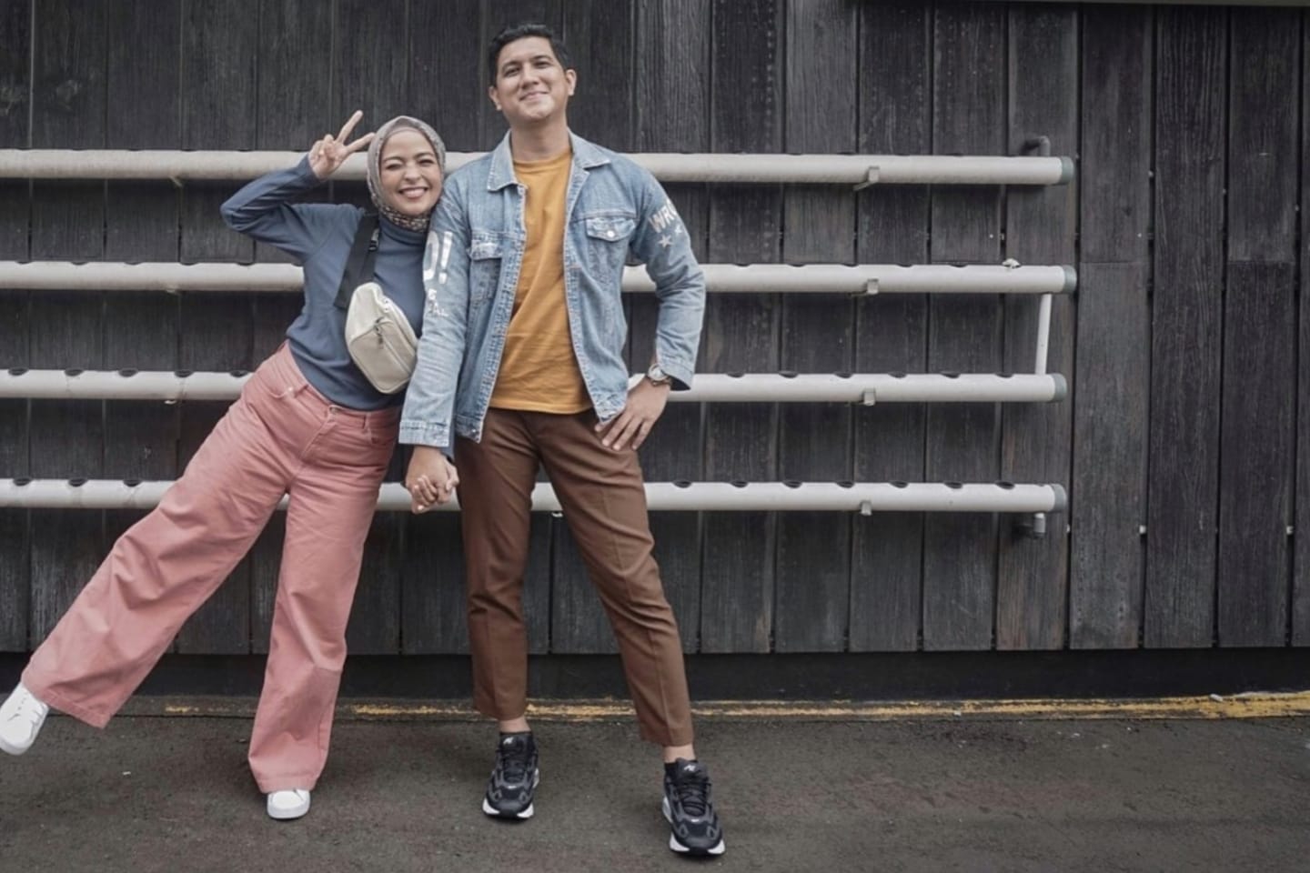 Momen Kocak Pasangan Tantri Kotak dan Arda Naff