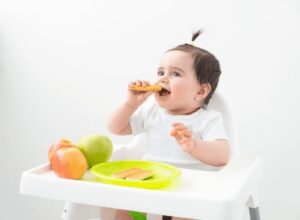 Peran Penting Camilan dalam Mendukung Tumbuh Kembang Si Kecil