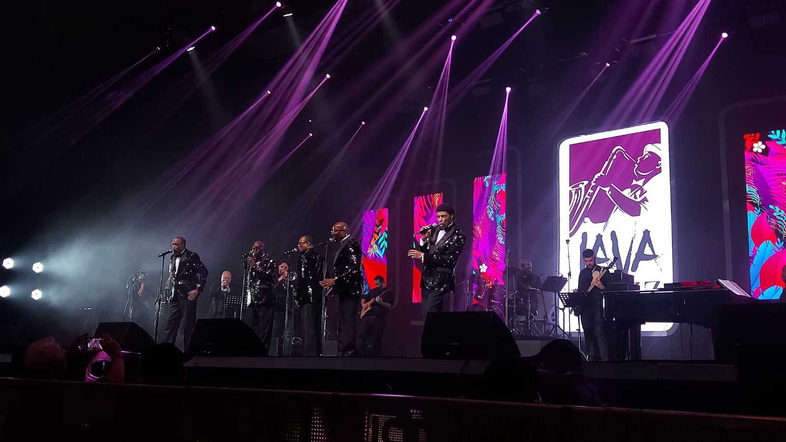 The Temptations Revue feat. Glenn Leonard