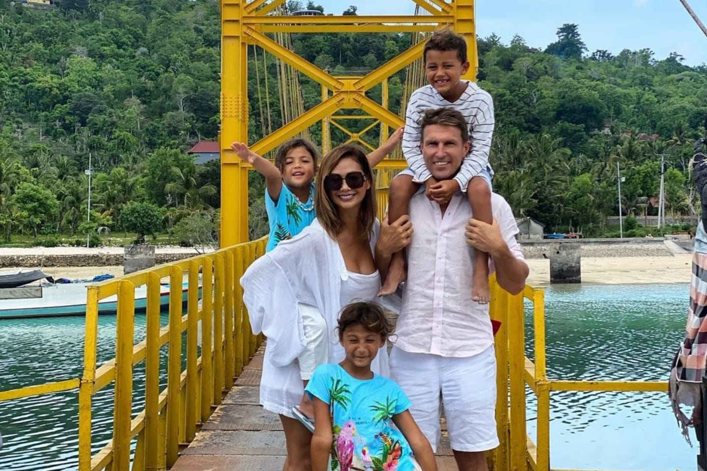 Deretan Selebriti Indonesia yang Menikah dengan WNA