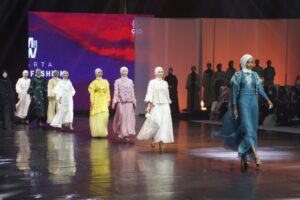 Hadir di JMFW 2023, Klamby Suguhkan Koleksi Spring/Summer 2023 “The Tudor Rose”