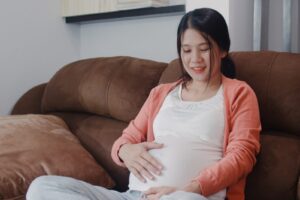 Bolehkah Mengelus Perut saat Hamil? Adakah Manfaatnya?