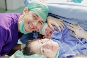 Jadi Kado Manis Jelang Akhir Tahun 2022, Ini Deretan Selebriti yang Baru Melahirkan