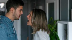 10 Hal yang Sebaiknya Tidak Dilakukan agar Pernikahan Tetap Bahagia