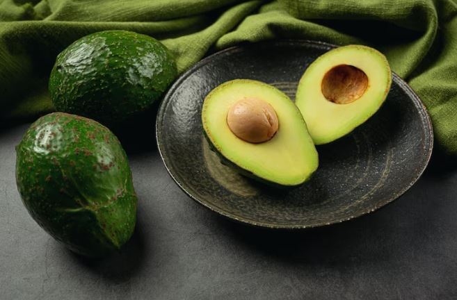 alpukat menghilangkan flek hitam