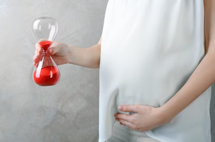 Keluar Darah saat Hamil Tua, Apakah Tanda Mau Melahirkan?