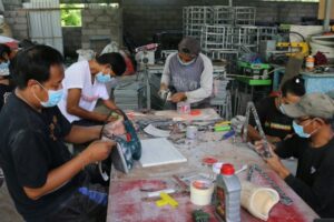 The Body Shop Ajak Kembalikan Kemasan Plastik untuk Produksi Kaki Palsu