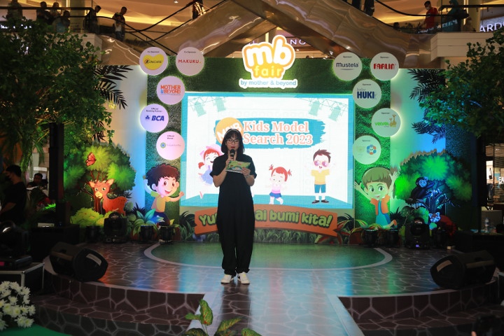 Sambutan Novita Angie di acara M&B Kids Model Search 2023