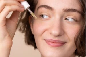 Selain Mencerahkan, Ini Manfaat Niacinamide untuk Kulit Wajah