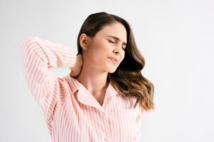 Jangan Anggap Remeh, Ini Penyebab Leher dan Bahu Kaku yang Perlu Diwaspadai