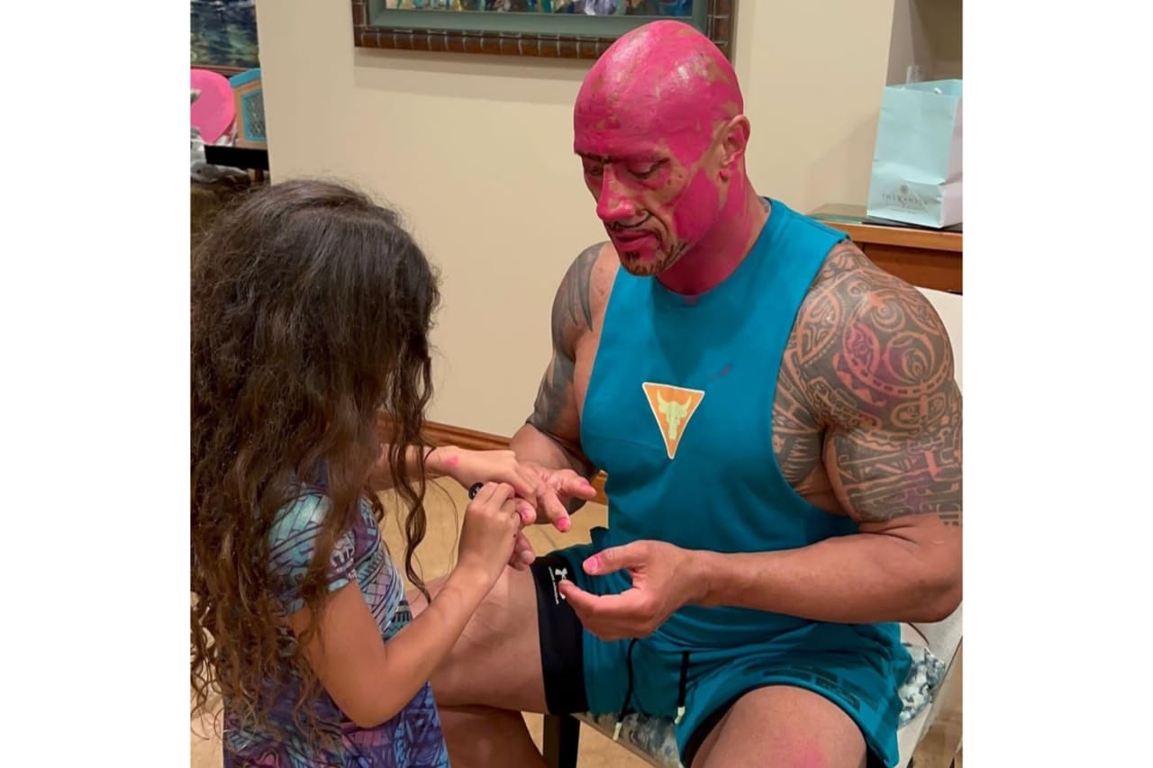Dwayne Johnson dan anak-anaknya