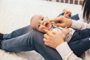 Apakah Bayi Anda Akan Memiliki Lesung Pipi? Cari Tahu Kemungkinannya!