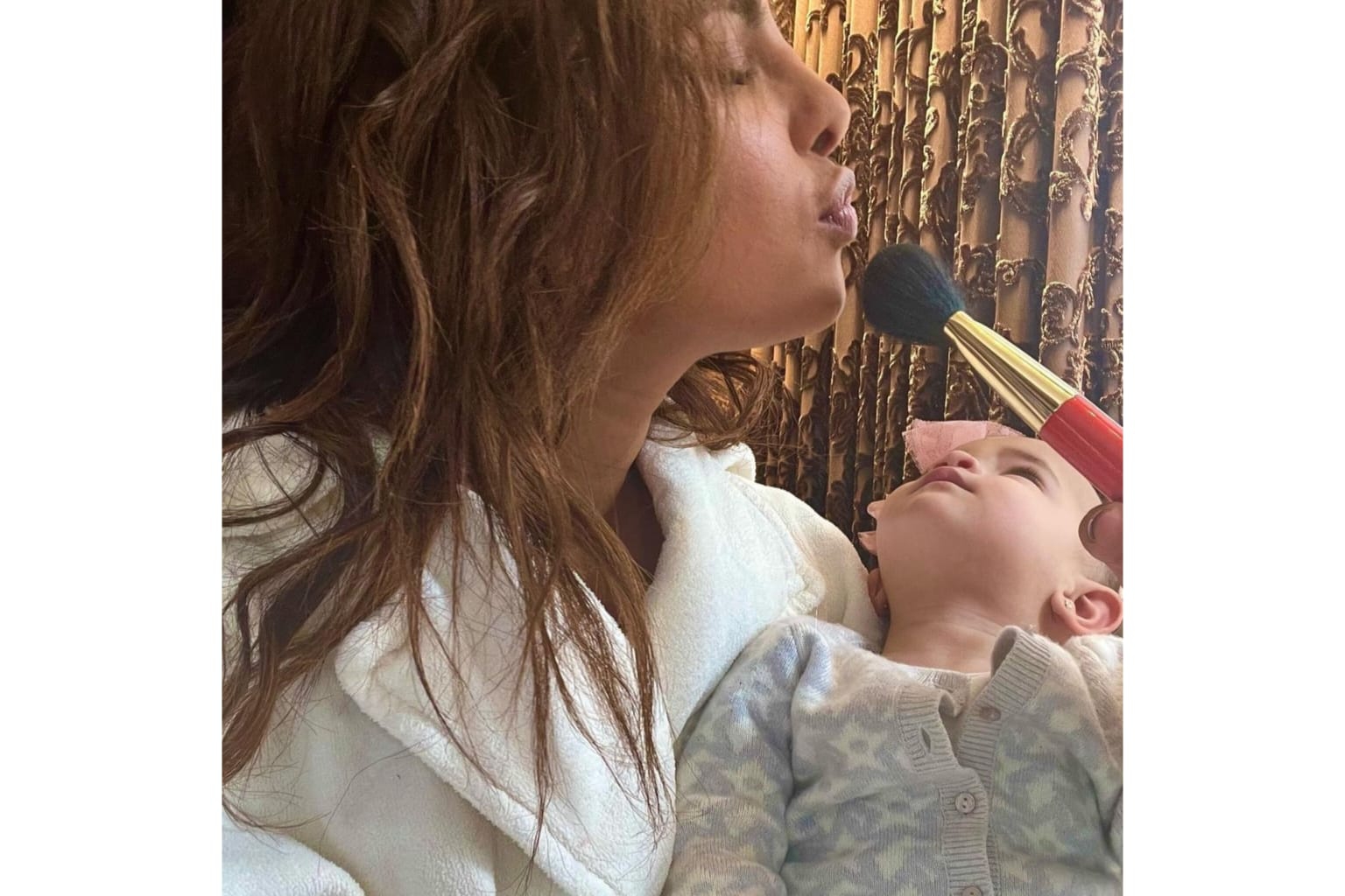 Priyanka Chopra dan Anaknya