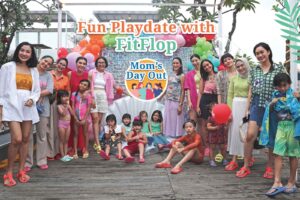 Liburan Seru Penuh Warna Bersama FitFlop iQushion