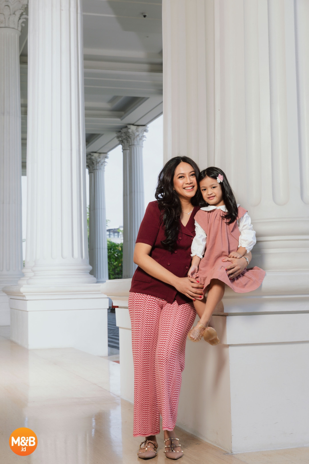 dr. Dinda Derdameisya, SpOG, FFAG dan Genna