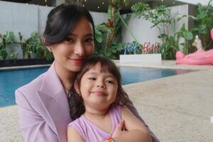 Penuhi Hak Anak, Ini Deretan Selebriti yang Sukses Menyusui